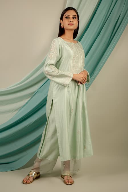 Priya Chaudhary Green Organza, Chanderi Silk Boat Kurta Set Online at Aza Fashions Priya Chaudhary_Green Organza, Chanderi Silk Boat Kurta Set _Online_at_Aza_Fashions