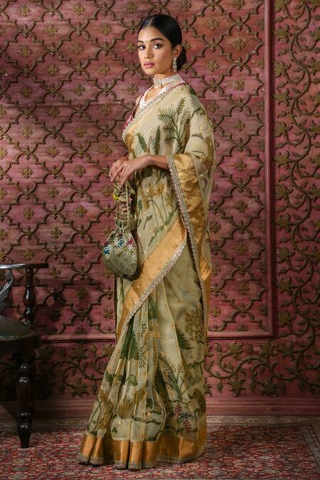 Archana Jaju Beige Organza Silk Kalamkari V Neck Hand Painted Saree With Blouse Online at Aza Fashions Archana Jaju_Beige Organza Silk Kalamkari V Neck Hand Painted Saree With Blouse_Online_at_Aza_Fashions