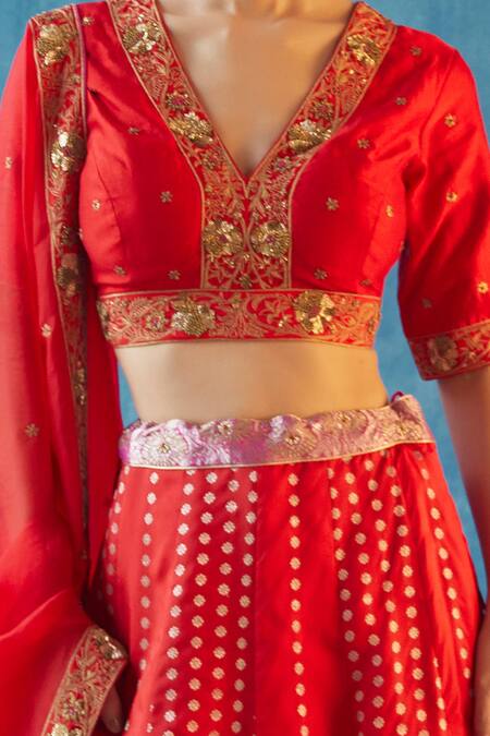 Label Earthen_Red Chiniya Silk, Handwoven Venkatagiri, Pure Georgette Embroidered Lehenga Set _Online_at_Aza_Fashions