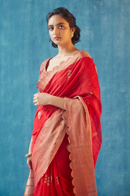 Shop Label Earthen Red Handwoven Chanderi Silk Scoop Neck Saree With Blouse Online at Aza Fashions Shop_Label Earthen_Red Handwoven Chanderi Silk Scoop Neck Saree With Blouse _Online_at_Aza_Fashions