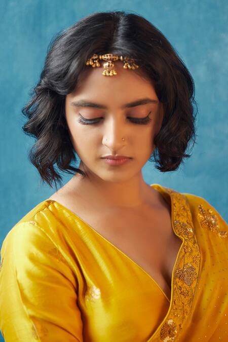 Buy_Label Earthen_Yellow Banarasi, Georgette, Venkatgiri V Neck Embroidered Lehenga Set _Online_at_Aza_Fashions