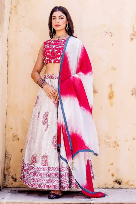 Buy_Missprint_Red Thread, Zardozi Round Chanderi Floral Print Lehenga Set _Online_at_Aza_Fashions