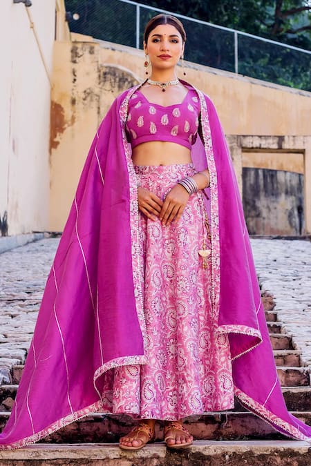 Missprint Chanderi Paisley Print Lehenga Set 