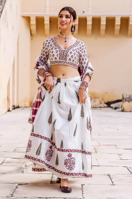 Shop Missprint White Chanderi Hand Block Printed Gota Patti, Moti Floral Lehenga Set Online at Aza Fashions Shop_Missprint_White Chanderi Hand Block Printed Gota Patti, Moti Floral Lehenga Set _Online_at_Aza_Fashions