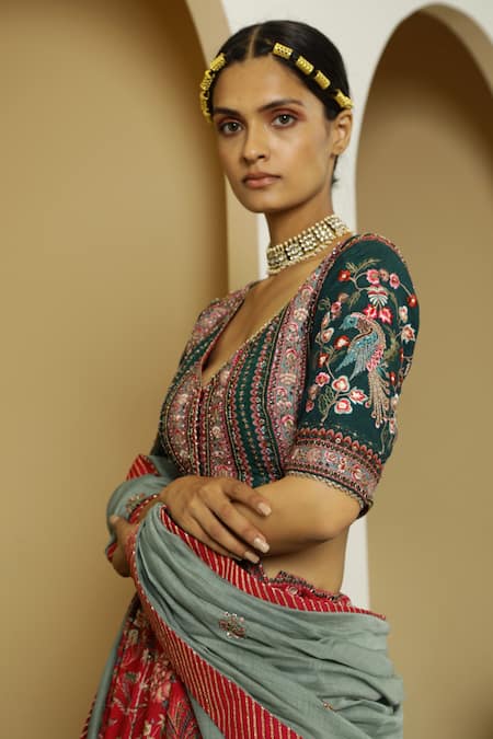 Buy_Kalista_Pink Dola Silk V Neck Aamya Lehenga Set _Online_at_Aza_Fashions