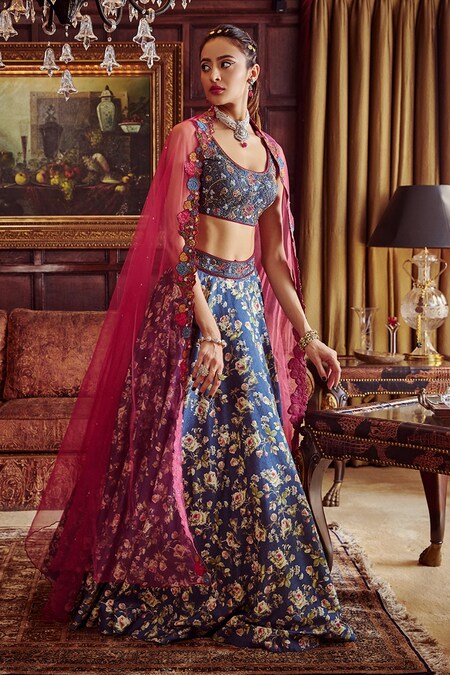 Wedding Bridal Grooms lehenga Customize Plus Size Lehengas Online |  Heenastyle