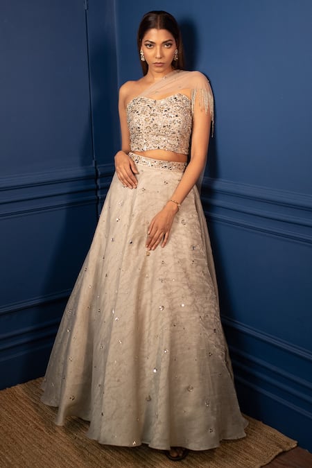 Parul Gandhi Peach Jacquard Shimmer Organza Asymmetric Embroidered Lehenga Set Online at Aza Fashions Parul Gandhi_Peach Jacquard Shimmer Organza Asymmetric Embroidered Lehenga Set _Online_at_Aza_Fashions