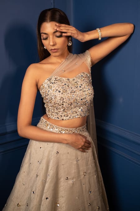Buy Parul Gandhi Peach Jacquard Shimmer Organza Asymmetric Embroidered Lehenga Set Online at Aza Fashions Buy_Parul Gandhi_Peach Jacquard Shimmer Organza Asymmetric Embroidered Lehenga Set _Online_at_Aza_Fashions