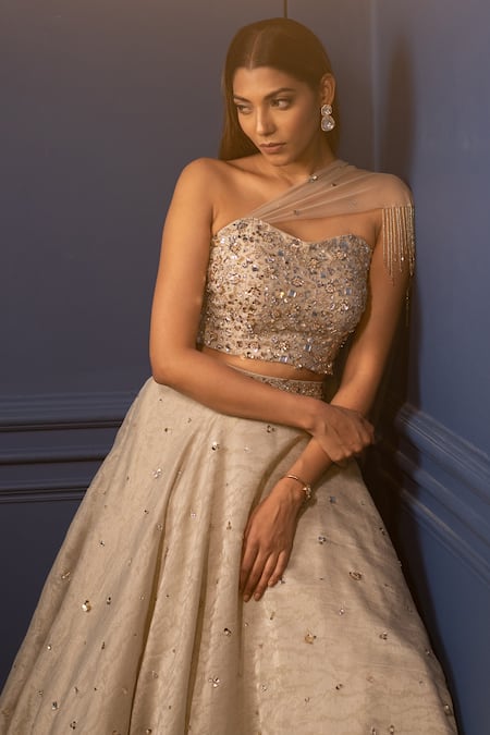 Shop Parul Gandhi Peach Jacquard Shimmer Organza Asymmetric Embroidered Lehenga Set Online at Aza Fashions Shop_Parul Gandhi_Peach Jacquard Shimmer Organza Asymmetric Embroidered Lehenga Set _Online_at_Aza_Fashions