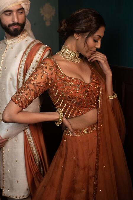 Buy_PARUL GANDHI_Orange Organza V Neck Embroidered Lehenga Set _Online_at_Aza_Fashions