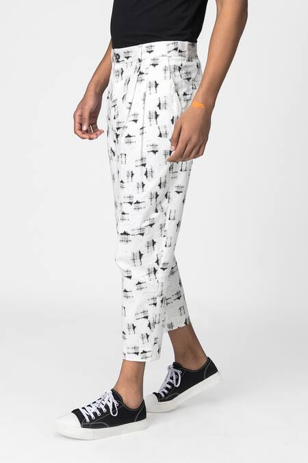 Buy_Genes Lecoanet Hemant_White Cotton Twill Printed Graphic Pleated Trouser _Online_at_Aza_Fashions