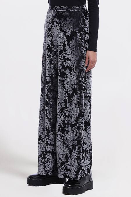Genes Lecoanet Hemant Black Velvet Eva Pants Online at Aza Fashions Genes Lecoanet Hemant_Black Velvet Eva Pants _Online_at_Aza_Fashions