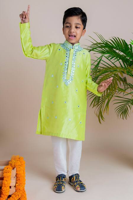 Lil Angels_Green Tussar, Cotton, Silk Mirrors Kurta Set _Online_at_Aza_Fashions