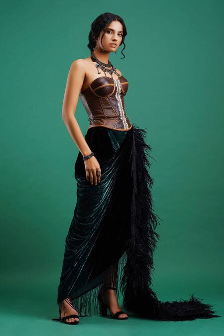 Nidhi Yasha Green Viscose Draped Skirt Online at Aza Fashions Nidhi Yasha_Green Viscose Draped Skirt _Online_at_Aza_Fashions