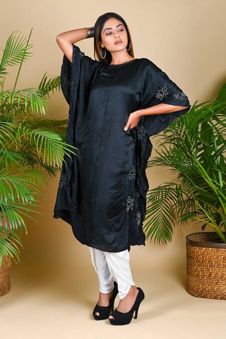 Buy_Dyelogue_Black Gajji Silk Bandhani Tunic _Online_at_Aza_Fashions