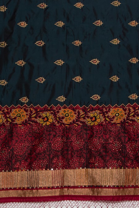 Shop Latha Puttanna Green Silk Embroidered Dupatta at Aza Fashions Shop_Latha Puttanna_Green Silk Embroidered Dupatta _at_Aza_Fashions