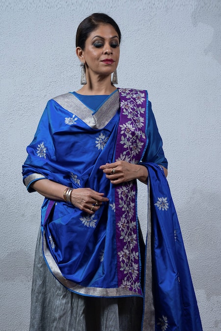 Shop Latha Puttanna Blue Silk Embroidered Dupatta at Aza Fashions Shop_Latha Puttanna_Blue Silk Embroidered Dupatta _at_Aza_Fashions
