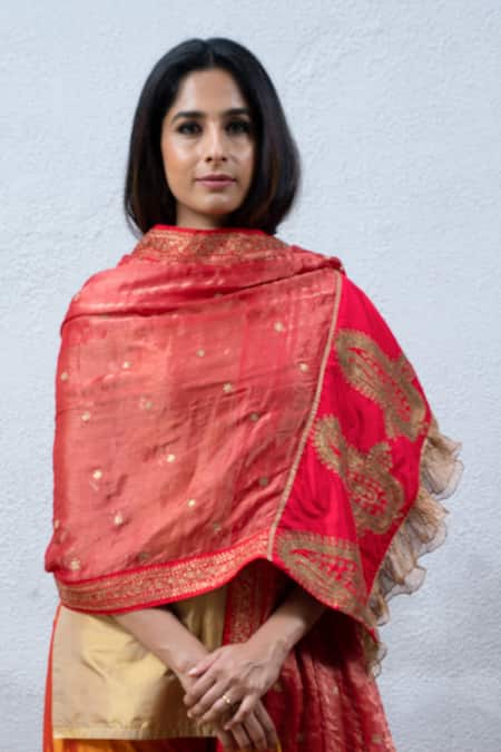 Shop Latha Puttanna Red Silk Embroidered Dupatta at Aza Fashions Shop_Latha Puttanna_Red Silk Embroidered Dupatta _at_Aza_Fashions