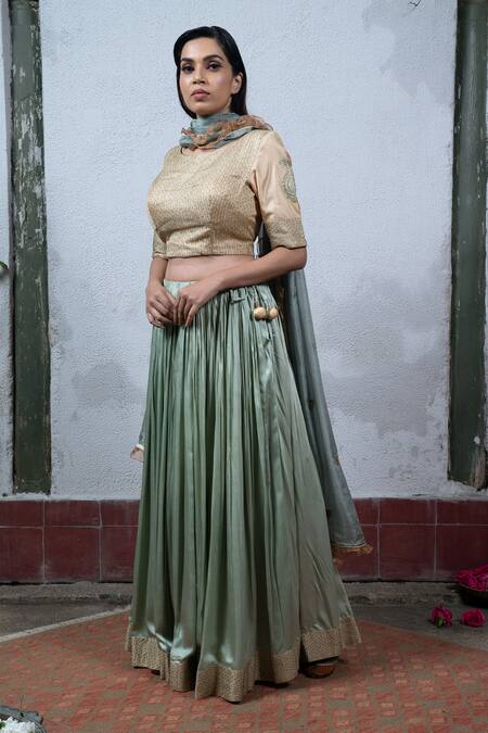 Latha Puttanna Green Silk Round Embroidered Lehenga Set Online at Aza Fashions Latha Puttanna_Green Silk Round Embroidered Lehenga Set _Online_at_Aza_Fashions