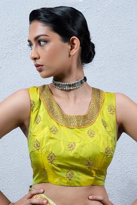 Buy Latha Puttanna Grey Chiffon Round Hand Block Printed Saree With Blouse Online at Aza Fashions Buy_Latha Puttanna_Grey Chiffon Round Hand Block Printed Saree With Blouse_Online_at_Aza_Fashions