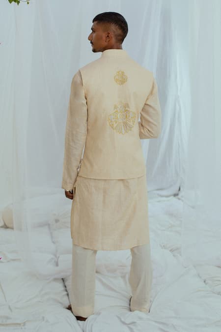 Shop_LATHA PUTTANNA_Beige Linen Bird Motifs Raaj Bundi And Kurta Set _at_Aza_Fashions