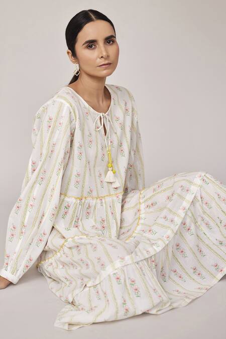 Pallavi Kandoi White 100% Cotton Floral Print, Thread Work Round Tiered Dress Online at Aza Fashions Pallavi Kandoi_White 100% Cotton Floral Print, Thread Work Round Tiered Dress_Online_at_Aza_Fashions