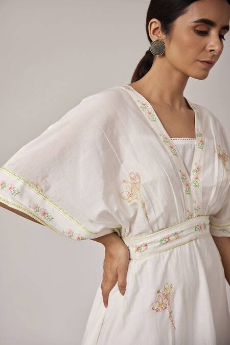 Shop Pallavi Kandoi White 30% Silk, 70% Cotton Floral Print V Neck Kaftan Dress Online at Aza Fashions Shop_Pallavi Kandoi_White 30% Silk, 70% Cotton Floral Print V Neck Kaftan Dress _Online_at_Aza_Fashions