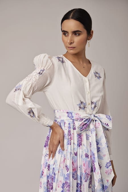 Shop Pallavi Kandoi White 30% Silk, 70% Cotton Floral Print, Thread Embroidered Top And Skirt Set Online at Aza Fashions Shop_Pallavi Kandoi_White 30% Silk, 70% Cotton Floral Print, Thread Embroidered Top And Skirt Set _Online_at_Aza_Fashions