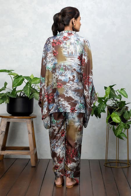 Shop Rhe-Ana Beige Silk Floral Band Tunic And Pant Set at Aza Fashions Shop_Rhe-Ana_Beige Silk Floral Band Tunic And Pant Set _at_Aza_Fashions