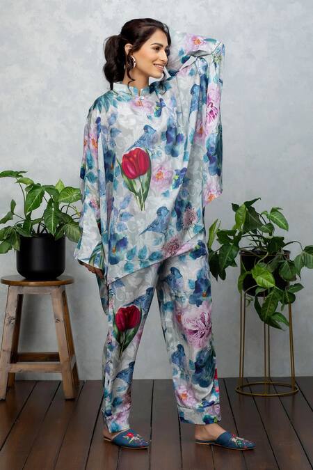Rhe-Ana Grey Silk Floral Band Tunic And Pant Set Online at Aza Fashions Rhe-Ana_Grey Silk Floral Band Tunic And Pant Set _Online_at_Aza_Fashions