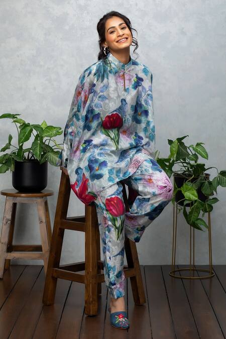 Buy Rhe-Ana Grey Silk Floral Band Tunic And Pant Set Online at Aza Fashions Buy_Rhe-Ana_Grey Silk Floral Band Tunic And Pant Set _Online_at_Aza_Fashions