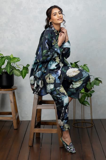 Buy Rhe-Ana Black Silk Floral Print Band Tunic And Pant Set Online at Aza Fashions Buy_Rhe-Ana_Black Silk Floral Print Band Tunic And Pant Set _Online_at_Aza_Fashions
