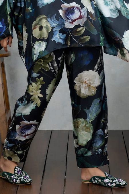 Shop Rhe-Ana Black Silk Floral Print Band Tunic And Pant Set Online at Aza Fashions Shop_Rhe-Ana_Black Silk Floral Print Band Tunic And Pant Set _Online_at_Aza_Fashions