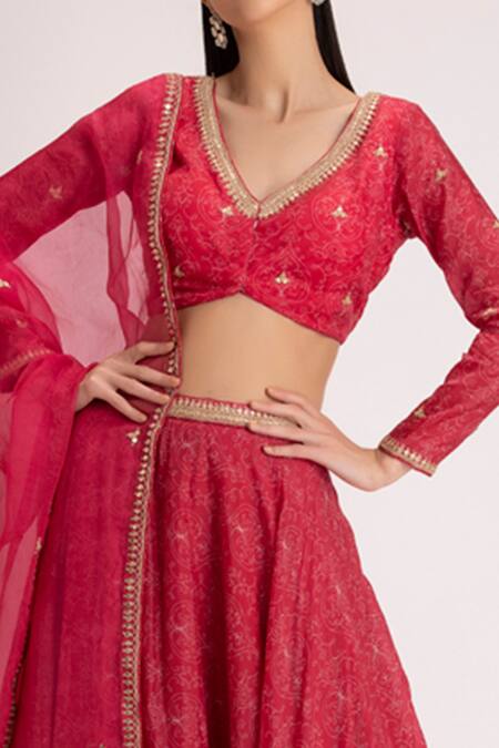 Shop_Koashee By Shubitaa_Red Silk Organza Floral V Neck Print Lehenga Set_Online_at_Aza_Fashions