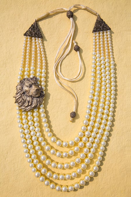 Cosa Nostraa The Lion Carved Motif Mala 