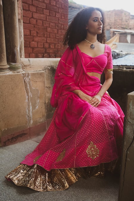 Label Earthen Pink Cotton Mal Embroidery Sweetheart Neck Printed Lehenga Set 