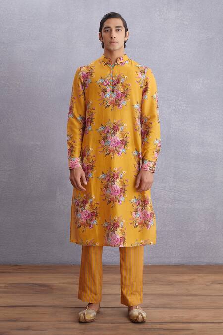 Buy_Torani_Yellow Handwoven Chanderi, Pure Cotton Voile Sunhera Nisarg Kurta Set _Online_at_Aza_Fashions
