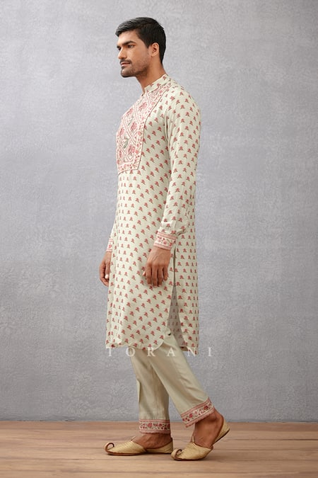 Torani_Green Kurta Handwoven Chanderi, Pant Pure Linen Jaituni Tejal Printed Set _Online_at_Aza_Fashions