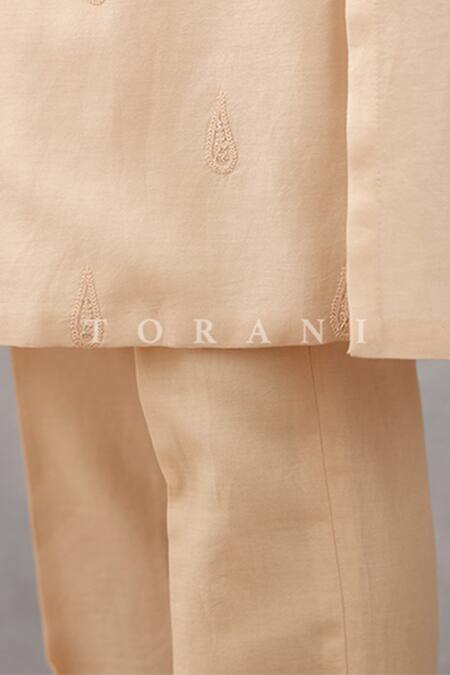 Torani Beige Handwoven Chanderi Dori Kasturi Aadav Kurta Set at Aza Fashions Torani_Beige Handwoven Chanderi Dori Kasturi Aadav Kurta Set _at_Aza_Fashions