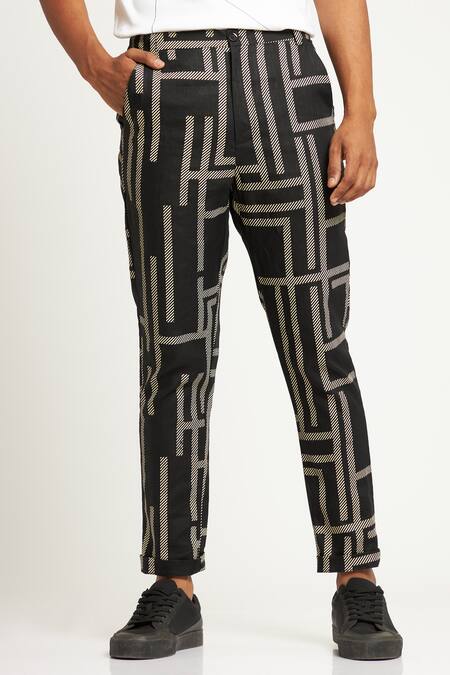 Son Of A Noble Snob_Black 100% Linen Printed Maze Toco Trouser_Online_at_Aza_Fashions