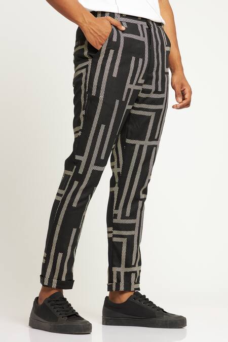 Buy_Son Of A Noble Snob_Black 100% Linen Printed Maze Toco Trouser_Online_at_Aza_Fashions