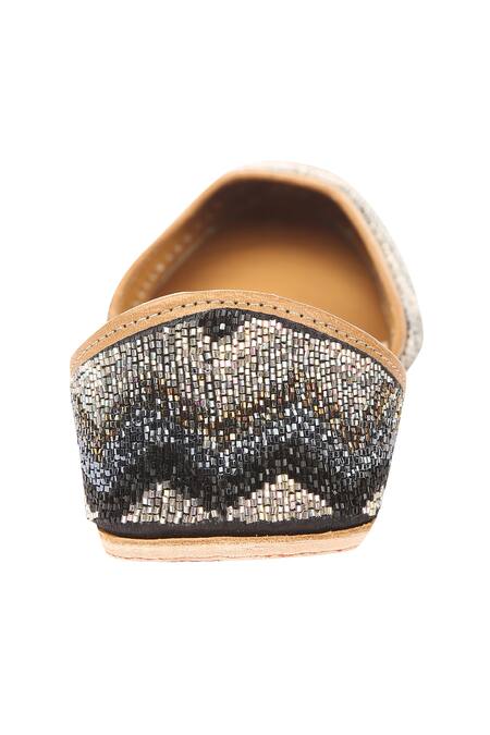 Shop_5Elements_Black Embellished Juttis _Online_at_Aza_Fashions