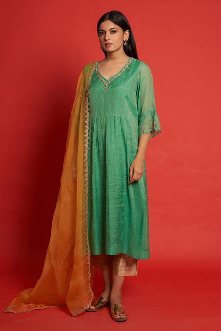 Buy Priti Prashant Green Chanderi Tissue And Organza Zardozi V Neck Magnolia Kurta Pant Set Online at Aza Fashions Buy_Priti Prashant_Green Chanderi Tissue And Organza Zardozi V Neck Magnolia Kurta Pant Set _Online_at_Aza_Fashions