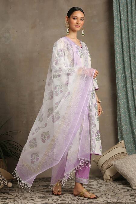 Maison Shefali_White Cotton V Neck Floral Print Kurta Set _Online_at_Aza_Fashions