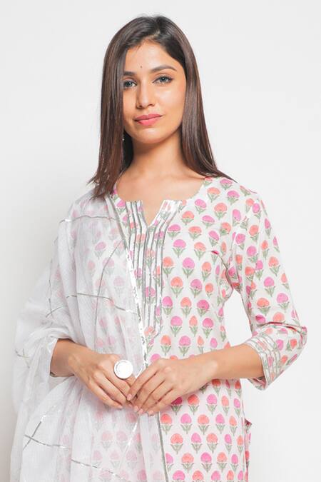 Maison Shefali White Kota Doria Hand Block Printed Kurta Set at Aza Fashions Maison Shefali_White Kota Doria Hand Block Printed Kurta Set _at_Aza_Fashions