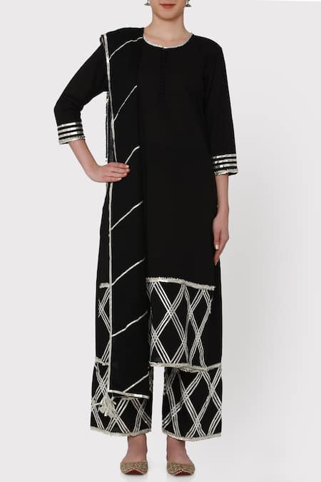 Maison Shefali Padamja Embroidered Kurta Set 