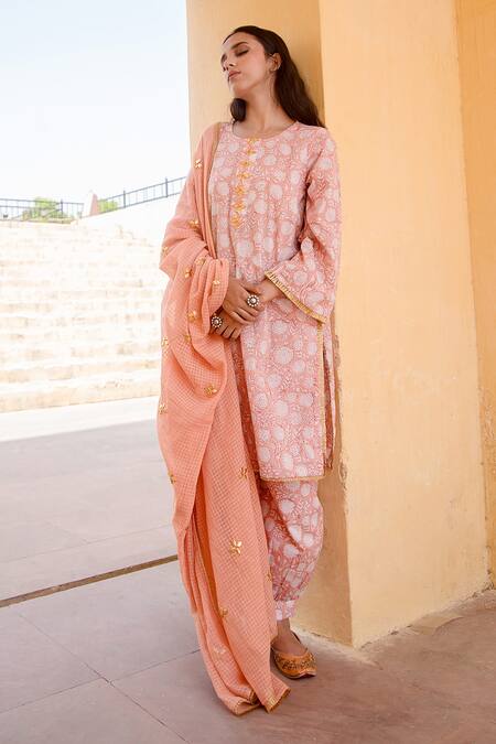 Gulabo Jaipur_Peach Cotton Floral Round Print Kurta Set_Online_at_Aza_Fashions