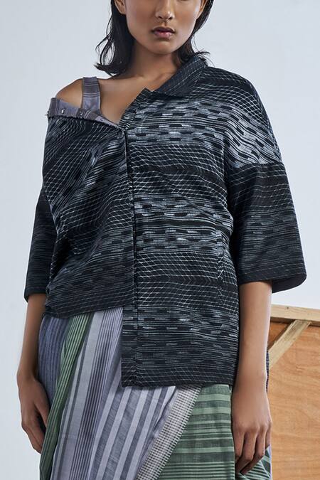 Buy_Urvashi Kaur_Black Chanderi Silk Collared Shibori Jacket _Online_at_Aza_Fashions