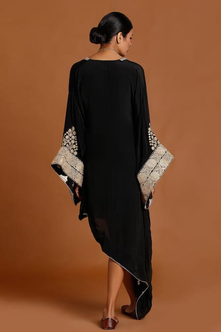 Masaba Embroidered Asymmetric Kaftan 