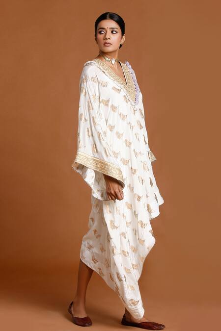 Masaba_White Crepe Embroidery V Neck Robbinwings Printed Kaftan _Online_at_Aza_Fashions